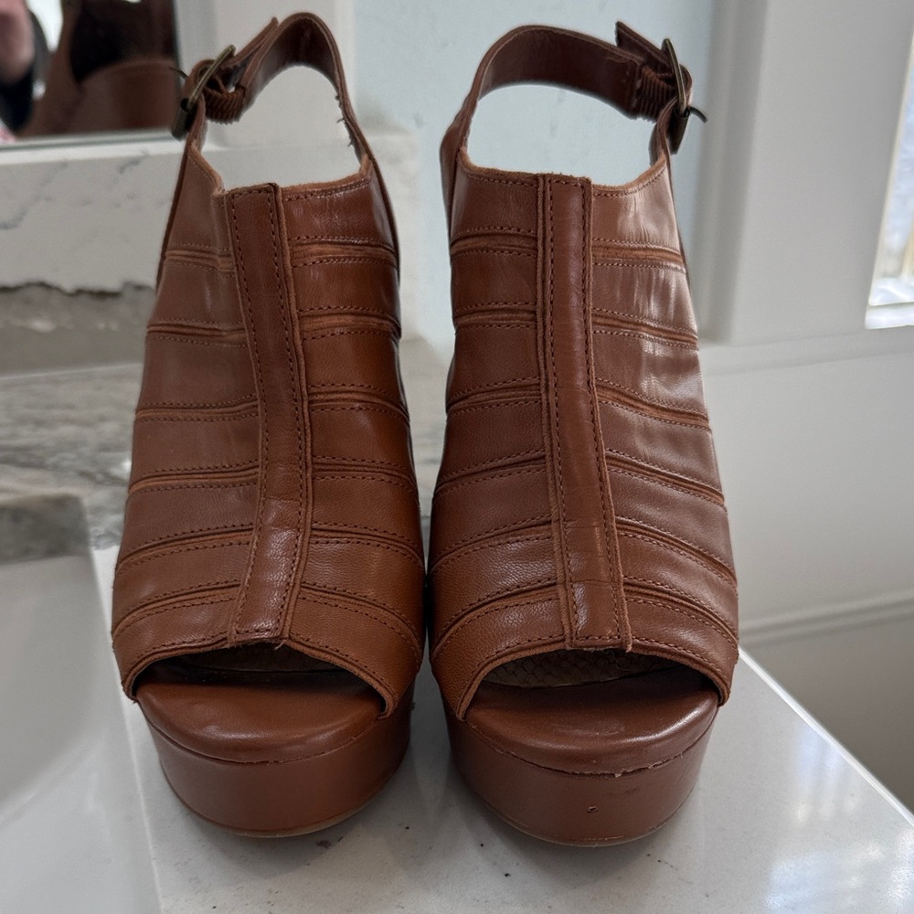 Gianni Bini  Leather Women's Platform Sandals